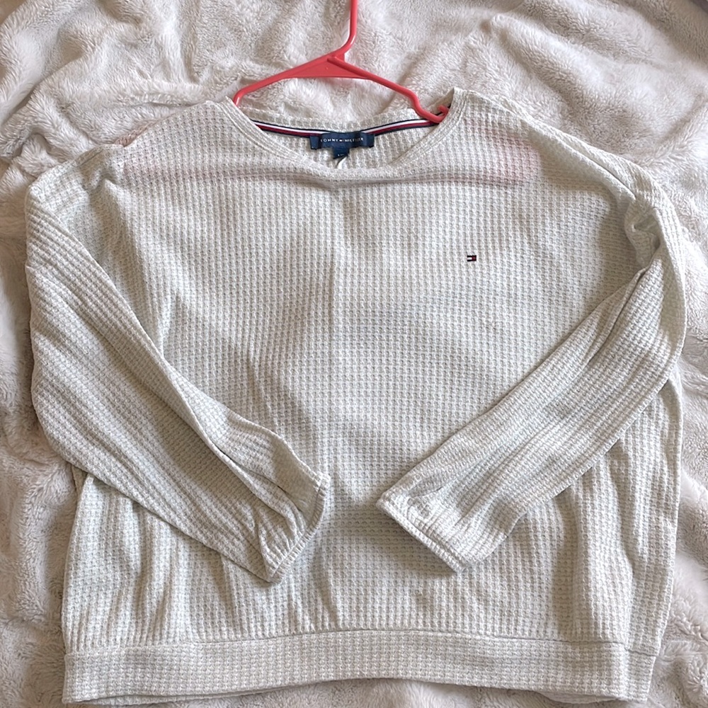 TH sweater